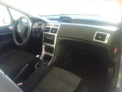 Vehicul casat peugeot 307 (3a/c) 1.6 hdi al anului 2007 alimentat 9hx