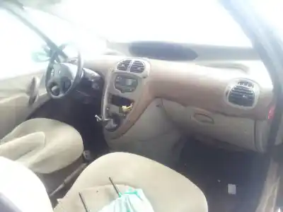 Veículo de Sucata citroen xsara picasso (n68) 2.0 hdi do ano 2002 alimentado rhy