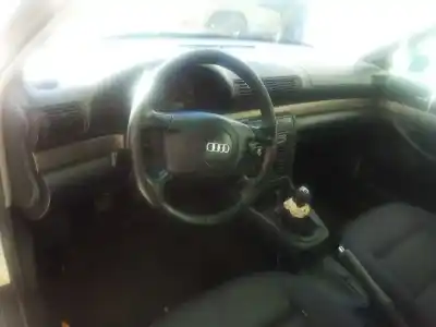 Scrapping Vehicle audi a4 b5 (8d2) 1.8 of the year 1998 powered adr