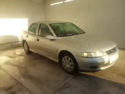 Sloopvoertuig OPEL VECTRA B (J96) 1.6 I 16V (F19) van het jaar 1999 aangedreven X16XEL