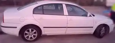 Здавання транспортного засобу skoda superb i (3u4) 1.9 tdi року 2003 потужний awx