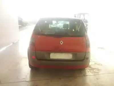 Véhicule à la ferraille renault megane ii (bm0/1_, cm0/1_) 1.5 dci (bm0f, bm0t, bm2b, cm0f, cm0t) de l'année 2005 alimenté k9k722