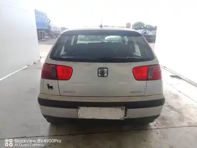 Veículo de Sucata seat ibiza (6k) básico do ano 1999 alimentado akk