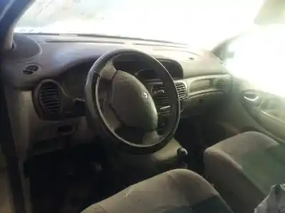 Veículo de Sucata renault scénic i monospace (ja0/1_, fa0_) 1.9 dti (ja1u) do ano 2003 alimentado f9q 744