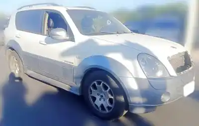 Veicolo di demolizione ssangyong rexton / rexton ii (gab_) 2.7 xdi 4x4 dell'anno 2006 alimentato d27dt