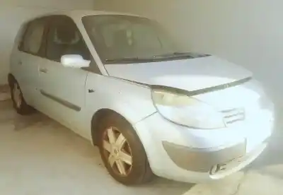 Scrapping Vehicle renault scénic ii (jm0/1_) 1.9 dci (jm0g, jm12, jm1g, jm2c) of the year 2003 powered f9q812