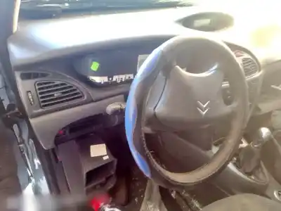 Veicolo di demolizione citroen c5 i (dc_) 1.8 16v (dc6fzb, dc6fze) dell'anno 2004 alimentato 6fz