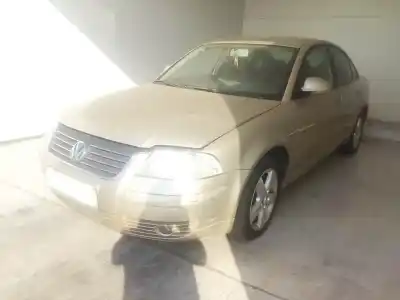Veículo de Sucata volkswagen passat b5.5 (3b3) 1.9 tdi do ano 2004 alimentado awx