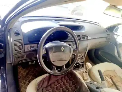 Scrapping Vehicle renault laguna ii (bg0/1_) 1.9 dci (bg08, bg0g) of the year 2002 powered f9q750 Scrapping Vehicle renault laguna ii (bg0/1_) 1.9 dci (bg08, bg0g) of the year 2002 powered f9q750