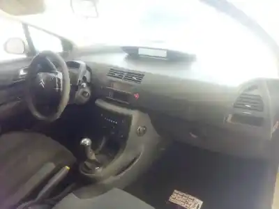 Здавання транспортного засобу citroen c4 i (lc_) 1.4 16v року 2006 потужний kfu