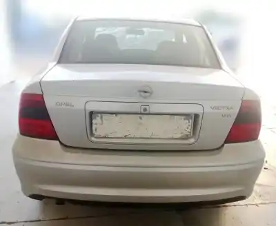 Veículo de Sucata opel vectra b (j96) 2.0 dti 16v (f19) do ano 2000 alimentado x20dth