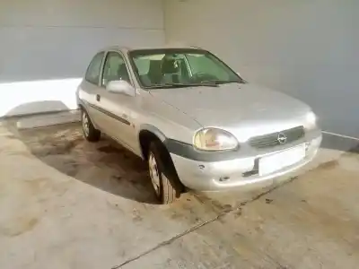 Veicolo di demolizione OPEL CORSA B (S93) 1.0 I 12V (F08, F68, M68) dell'anno 2000 alimentato X10XE