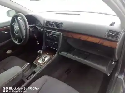 Véhicule à la ferraille audi a4 b6 avant (8e5) 2.5 tdi de l'année 2006 alimenté aym