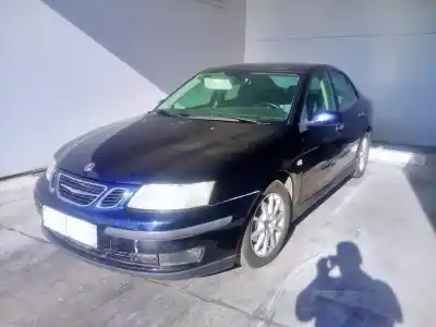 Veicolo di demolizione saab 9-3 (ys3d) 2.2 tid dell'anno 2002 alimentato d223l