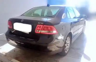 Veicolo di demolizione saab 9-3 (ys3d) 2.2 tid dell'anno 2002 alimentato d223l