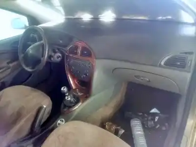 Veículo de Sucata citroen c5 i break (de_) 2.0 hdi (derhzb, derhze) do ano 2002 alimentado rhz