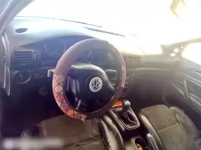 Scrapping Vehicle volkswagen passat b5.5 (3b3) 1.9 tdi of the year 2001 powered avf - awx