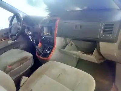 Veículo de Sucata kia carnival ii (gq) 2.9 crdi do ano 2005 alimentado j3