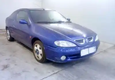 Scrapping Vehicle renault megane i coach (da0/1_) 1.4 16v (da0d, da1h, da0w, da10) of the year 2002 powered k4j750
