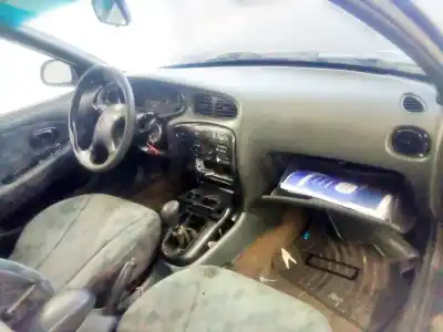Veicolo di demolizione hyundai lantra ii (j-2) 1.6 16v dell'anno 1996 alimentato 4gr