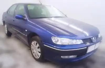Verschrottungsfahrzeug PEUGEOT 406 (8B)  des Jahres 2001 angetrieben RHY