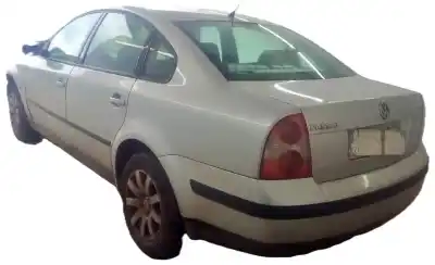 Veículo de Sucata volkswagen passat b5.5 (3b3) 1.9 tdi do ano 2004 alimentado awx