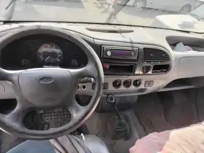 Здавання транспортного засобу FORD TRANSIT FURGÓN (E_ _)  року 2003 потужний 4HB