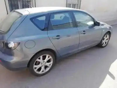 Veículo de Sucata mazda 3 berlina (bk) 1.6 cd diesel cat do ano 2006 alimentado y6