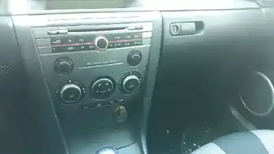 Veículo de Sucata mazda 3 berlina (bk) 1.6 cd diesel cat do ano 2006 alimentado y6