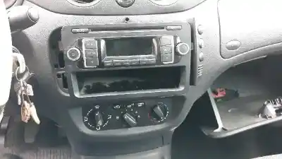 Veículo de Sucata citroen c2 (jm_) 1.4 hdi do ano 2005 alimentado 8hz