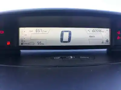 Veículo de Sucata citroen c4 berlina sx do ano 2006 alimentado 9hy