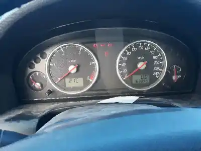 Veículo de Sucata ford mondeo berlina (ge) trend do ano 2002 alimentado fmba