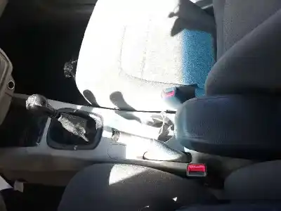 Veículo de Sucata kia cerato 2.0 turbodiesel cat do ano 2005 alimentado d4ea