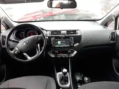 Veicolo di demolizione kia rio iv (yb, sc, fb) 1.4 crdi 90 dell'anno 2015 alimentato g4la