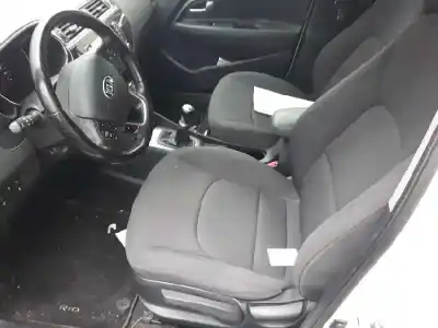 Veicolo di demolizione kia rio iv (yb, sc, fb) 1.4 crdi 90 dell'anno 2015 alimentato g4la