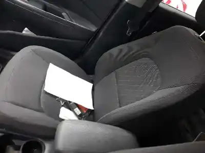 Veicolo di demolizione kia rio iv (yb, sc, fb) 1.4 crdi 90 dell'anno 2015 alimentato g4la