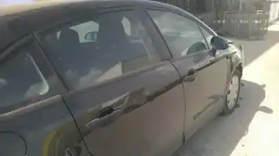 Veículo de Sucata citroen c4 berlina sx do ano 2005 alimentado 9hx