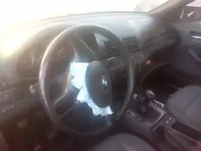 Veículo de Sucata bmw serie 3 berlina (e46) 320d do ano 2003 alimentado 204d4