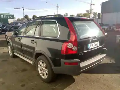 Veicolo di demolizione volvo xc90 2.5 t (7 asientos) dell'anno 2005 alimentato b5254t2