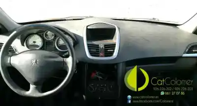 Veículo de Sucata peugeot 207 1.4 hdi do ano 2006 alimentado 8hz