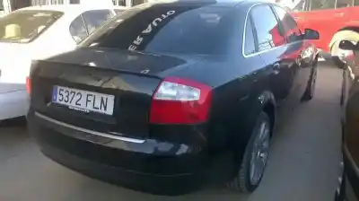 Veículo de Sucata AUDI A4 BERLINA (8E) 2.5 V6 24V TDI CAT (AYM) do ano 2002 alimentado AYM