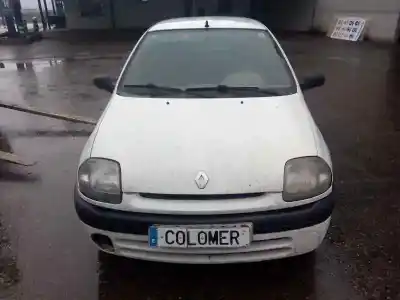 Здавання транспортного засобу RENAULT CLIO II FASE I (B/CBO) 1.9 D Alize року 2003 потужний F8Q