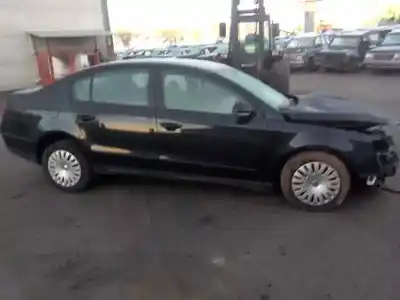 Veículo de Sucata volkswagen passat berlina (3c2) advance do ano 2006 alimentado bkp