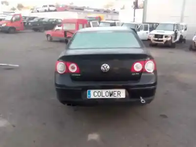 Veicolo di demolizione VOLKSWAGEN PASSAT BERLINA (3C2) Advance dell'anno 2006 alimentato BKP