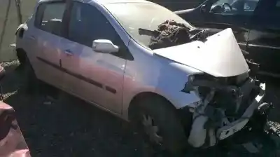 Sloopvoertuig renault clio iii emotion van het jaar 2006 aangedreven d4f d7