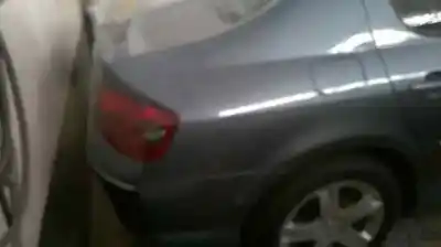 Vehicul casat peugeot 407 sport al anului 2007 alimentat rhr