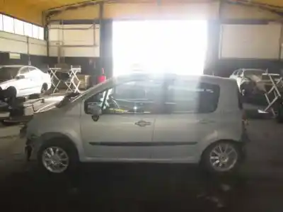 Scrapping Vehicle renault modus 1.4 16v of the year 2005 powered k4j g7