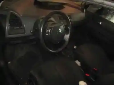 Veículo de Sucata citroen c4 berlina exclusive do ano 2007 alimentado nfu