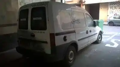 Veicolo di demolizione opel combo familiar dell'anno 2002 alimentato y17dt