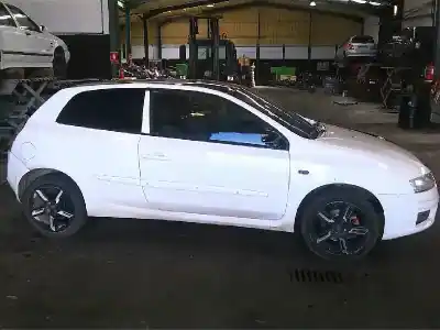 Scrapping Vehicle fiat stilo (192) 1.9 jtd cat of the year 2003 powered 192a1000
